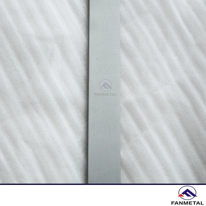 Molybdenum Plate with Alkaline Cleaning Molybdenum Plate with Alkaline Cleaning