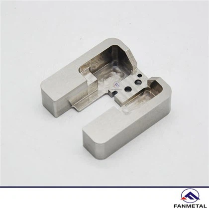 Kalup iz težke zlitine volframa visoke gostote